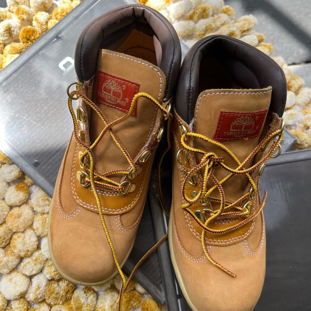 Clean Clean Timberlands